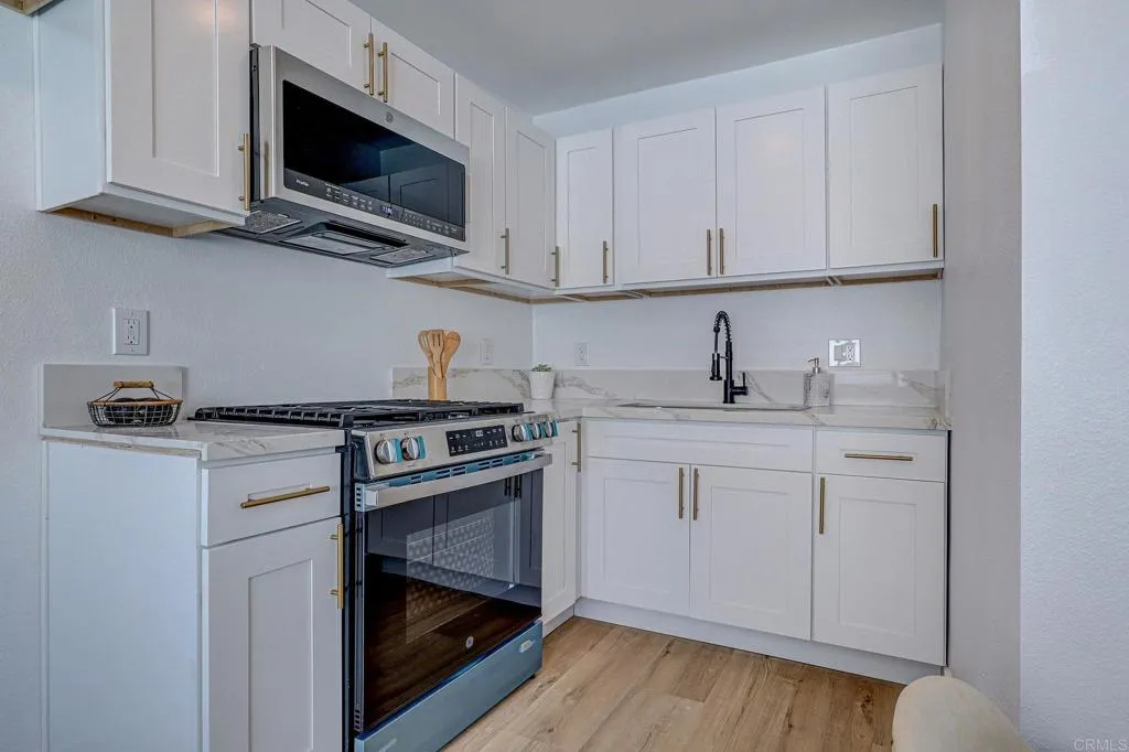 https://cdn.realtyfeed.com/cdn/127/307062606/a3bf8f2142aeec2779aec114b09e9c61.webp