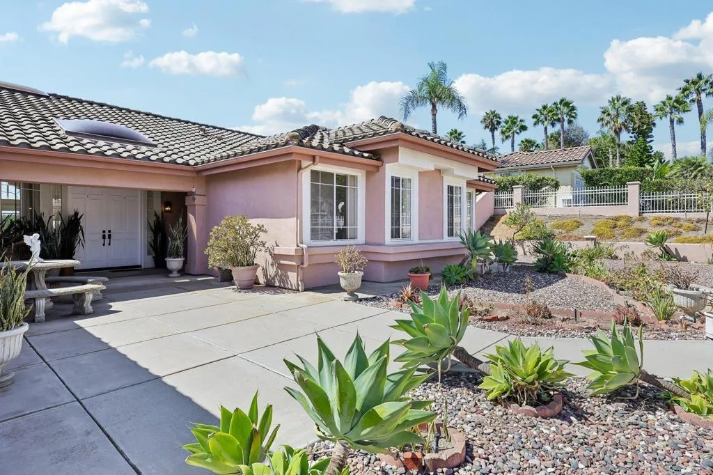 638 Cantara Lane, Vista, CA 92081 - Photo 4 of 74, Vista, CA