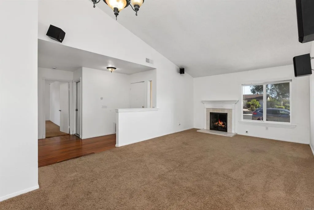 https://cdn.realtyfeed.com/cdn/127/307062609/76bc905de35f29b34d098610e847e7fb.webp