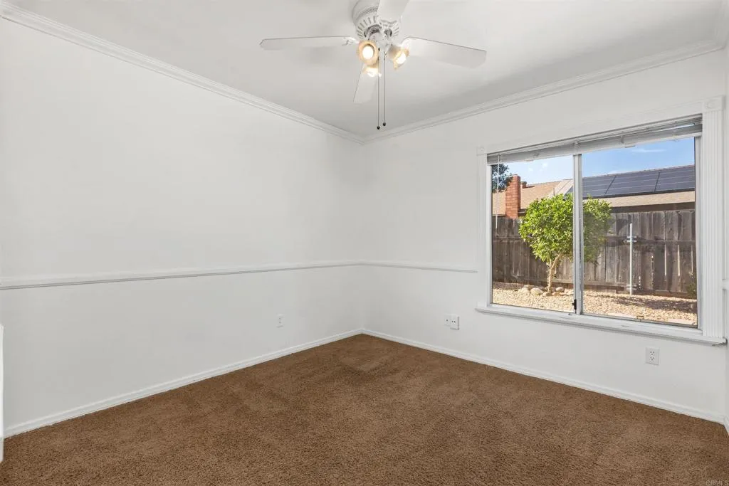 https://cdn.realtyfeed.com/cdn/127/307062609/cc8b02418280701467a79310b164d9b4.webp