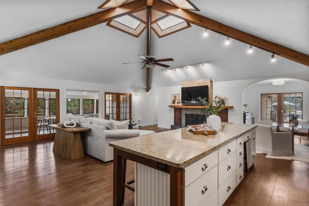 https://cdn.realtyfeed.com/cdn/127/307062614/7db4b8d67538317e5e6d9a4153f6f619.webp