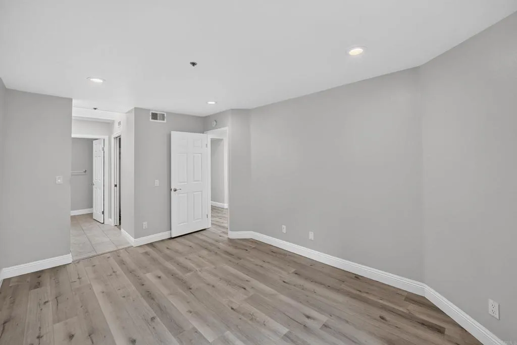 https://cdn.realtyfeed.com/cdn/127/307062647/2eee322ecd9a689a52a1155f05dd4770.webp