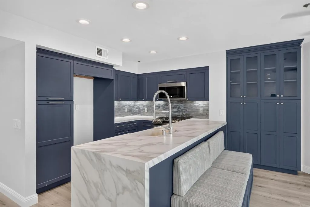 https://cdn.realtyfeed.com/cdn/127/307062647/37d4a6ce1834c89a332fd5175fa26f38.webp