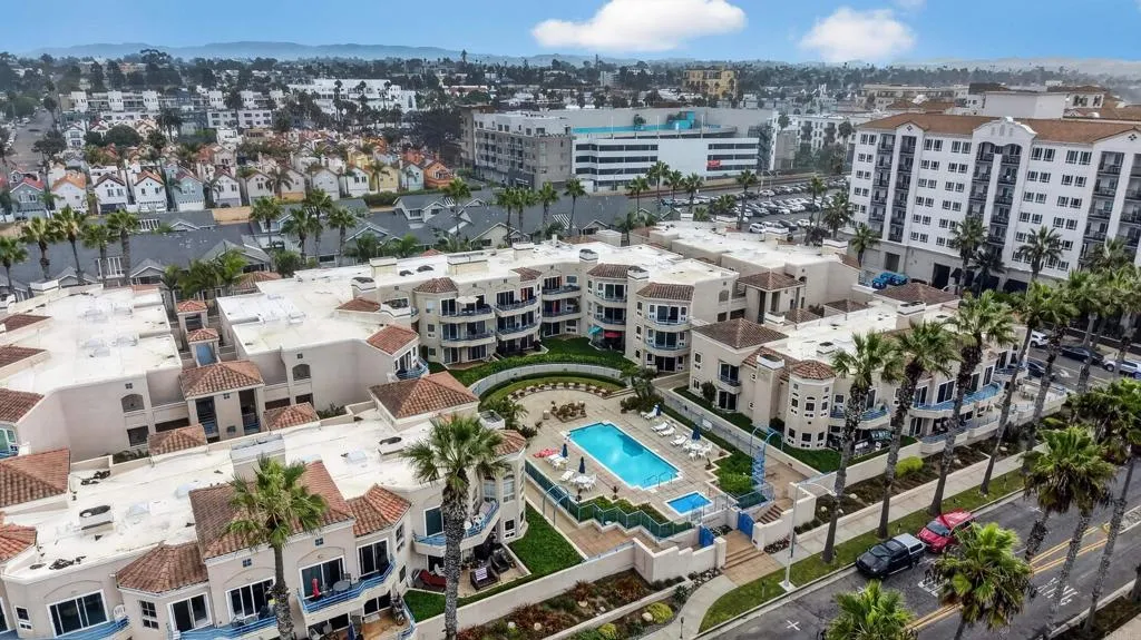https://cdn.realtyfeed.com/cdn/127/307062647/504e54bb4e2288c335097b015de18c6c.webp