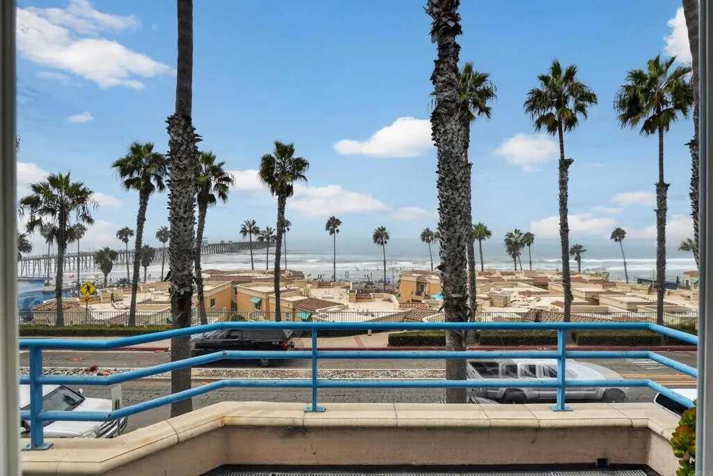 https://cdn.realtyfeed.com/cdn/127/307062647/594c67623393b86f7a5e187793a61ba9.webp