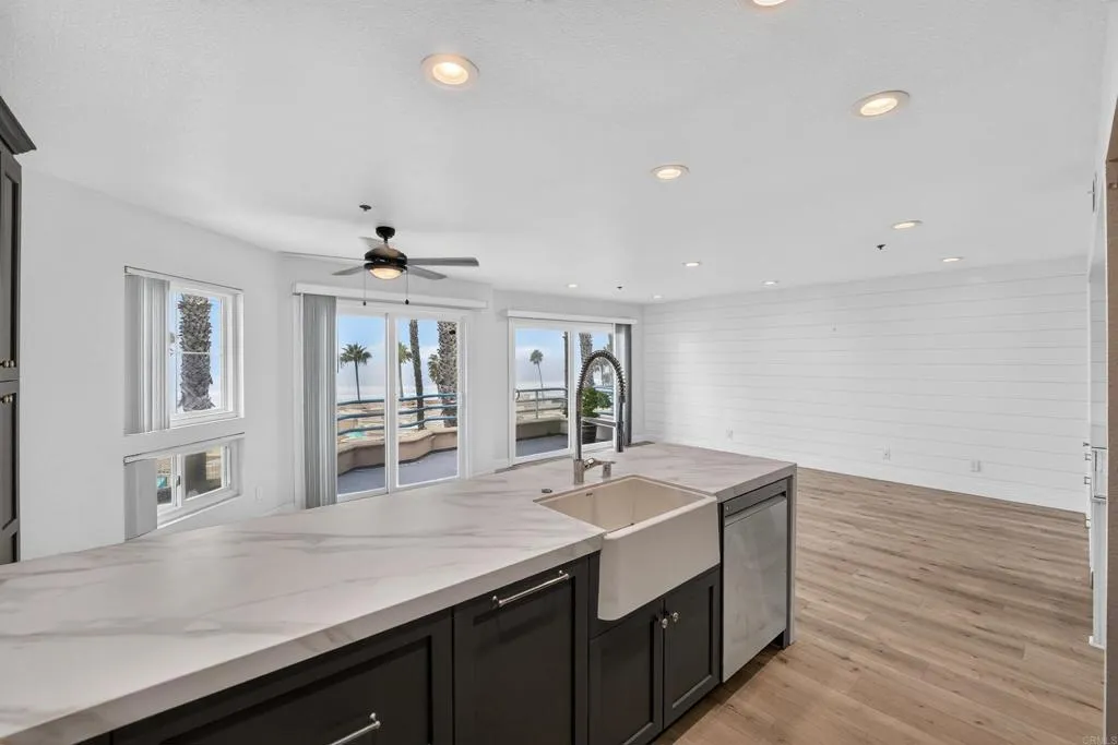 https://cdn.realtyfeed.com/cdn/127/307062647/c17608847de30087fb143122e010ff2a.webp