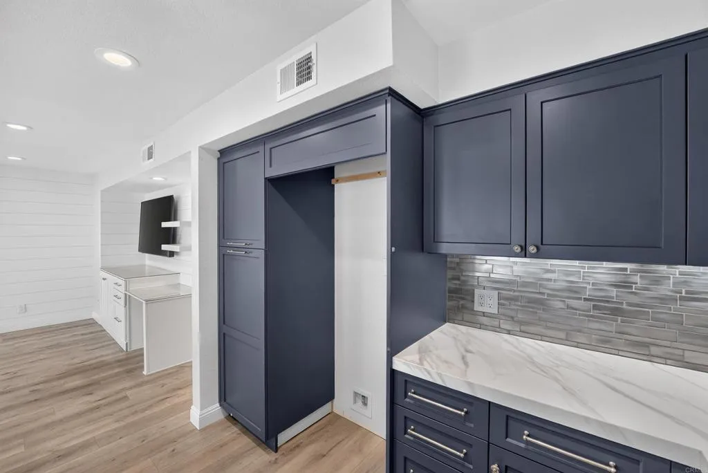 https://cdn.realtyfeed.com/cdn/127/307062647/e741b5ad9d4f22e328d17b13af6f8ed1.webp
