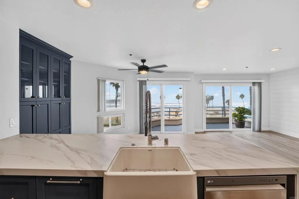 https://cdn.realtyfeed.com/cdn/127/307062647/ed9cd906781901f66d49fb6459306cb8.webp
