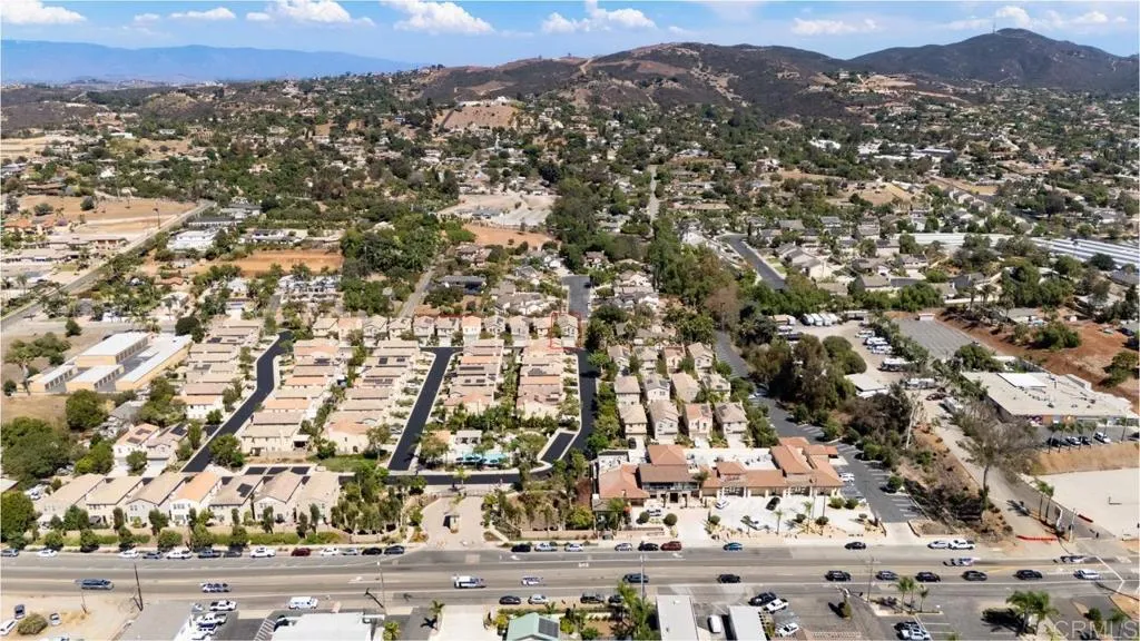 https://cdn.realtyfeed.com/cdn/127/307062666/ec2413665b8447ce4f3d274a99da0551.webp