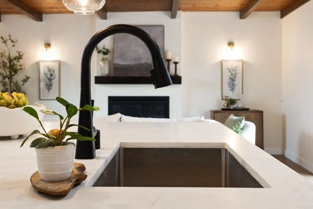 https://cdn.realtyfeed.com/cdn/127/307062681/2ba56f34c282384071b4f4c0e27fef0e.webp