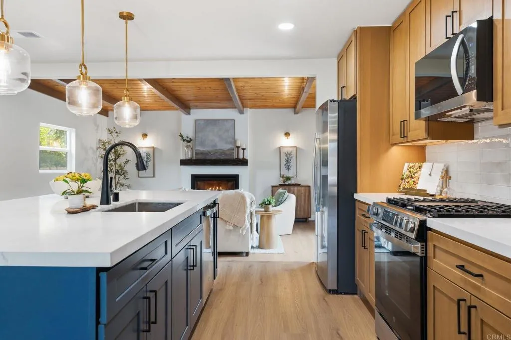https://cdn.realtyfeed.com/cdn/127/307062681/f9fd8f592a6e5265fcb18171f0248457.webp