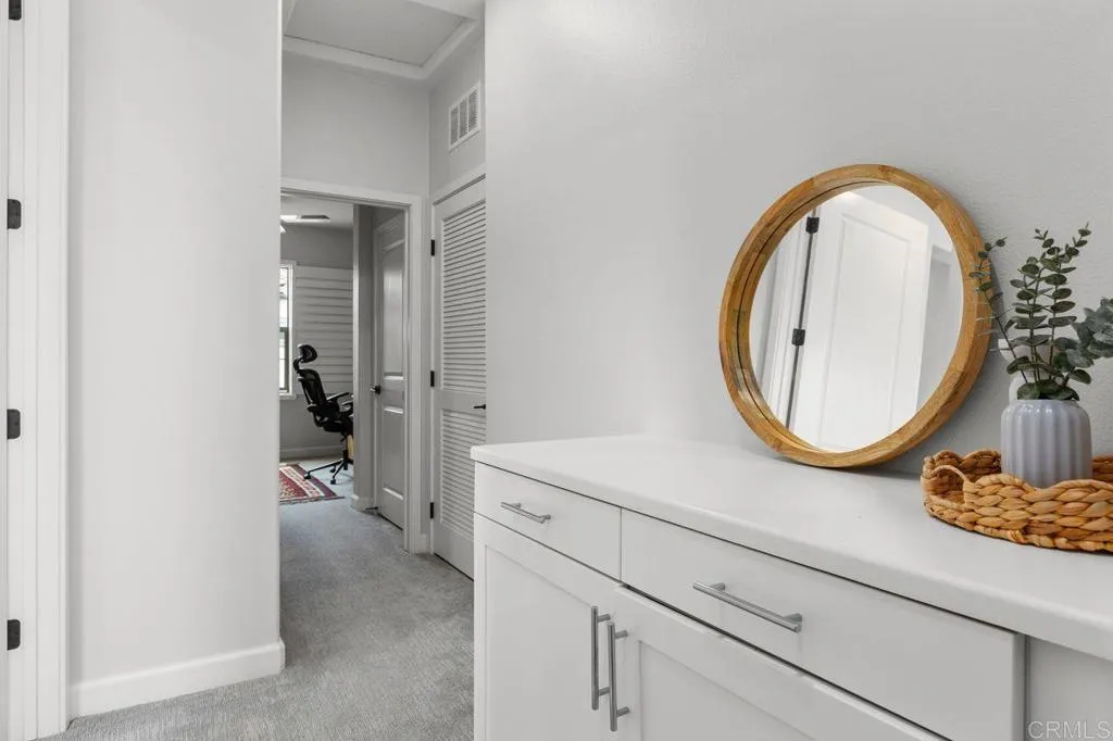 https://cdn.realtyfeed.com/cdn/127/307062707/404cc7b80ea95fe0140ba8e988de7128.webp