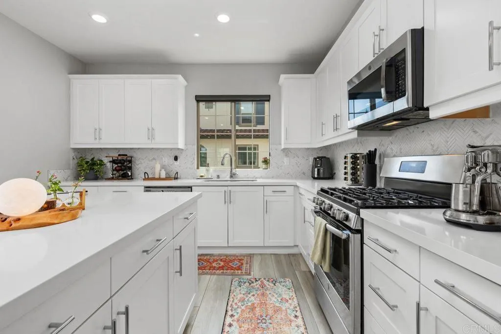 https://cdn.realtyfeed.com/cdn/127/307062707/6c2168044ab4afdd757e55448640f76d.webp