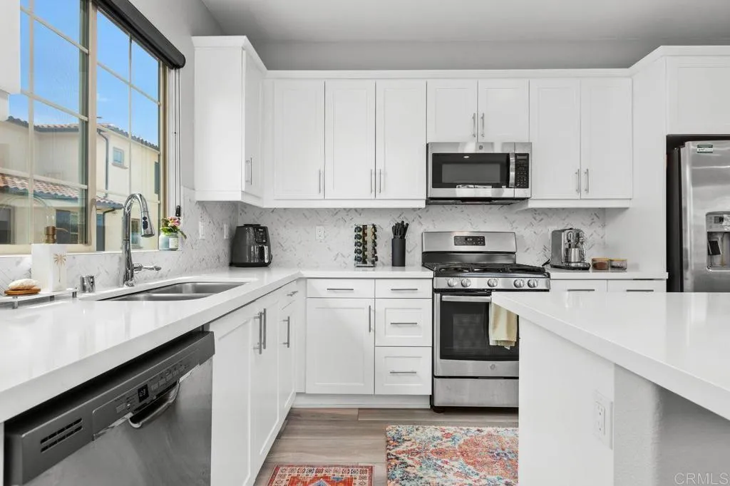 https://cdn.realtyfeed.com/cdn/127/307062707/963e7844874b284176cf6ec434acca38.webp