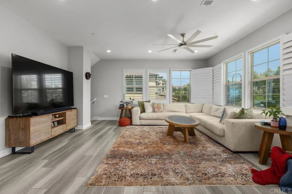 https://cdn.realtyfeed.com/cdn/127/307062707/9e59b22e04c6cf2cc580af4c70f1a9d0.webp