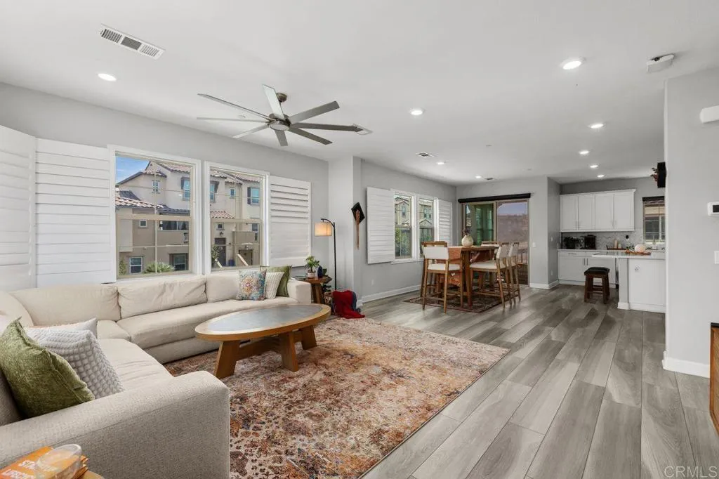 https://cdn.realtyfeed.com/cdn/127/307062707/9f974f326ff60ca1ddcd4a1d9e78fbde.webp