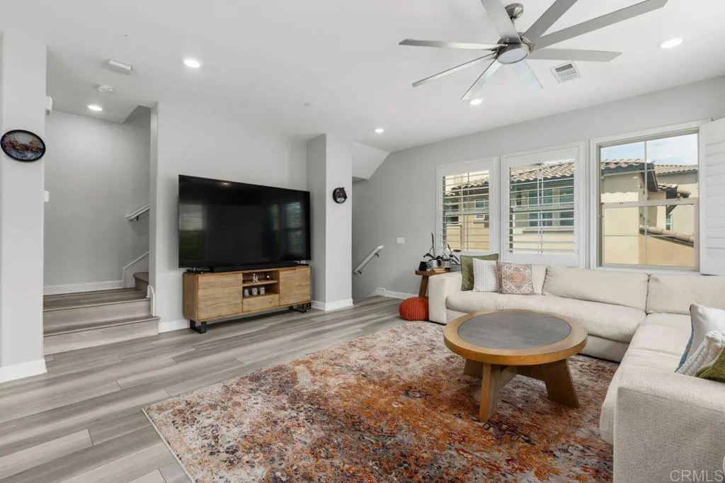 https://cdn.realtyfeed.com/cdn/127/307062707/cd980c1ad1fe11723275165aaec8a898.webp