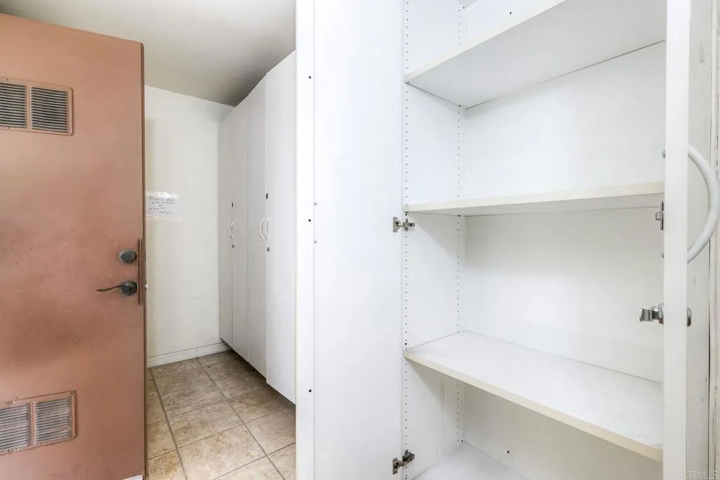 https://cdn.realtyfeed.com/cdn/127/307062712/3411eb611459b2e997468056eaea46a9.webp