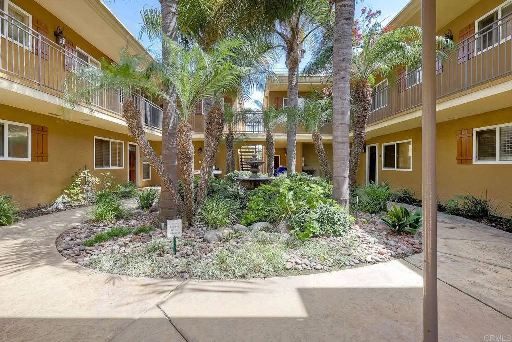 https://cdn.realtyfeed.com/cdn/127/307062712/68b71380665bb01d51cc5f23a29d78c3.webp