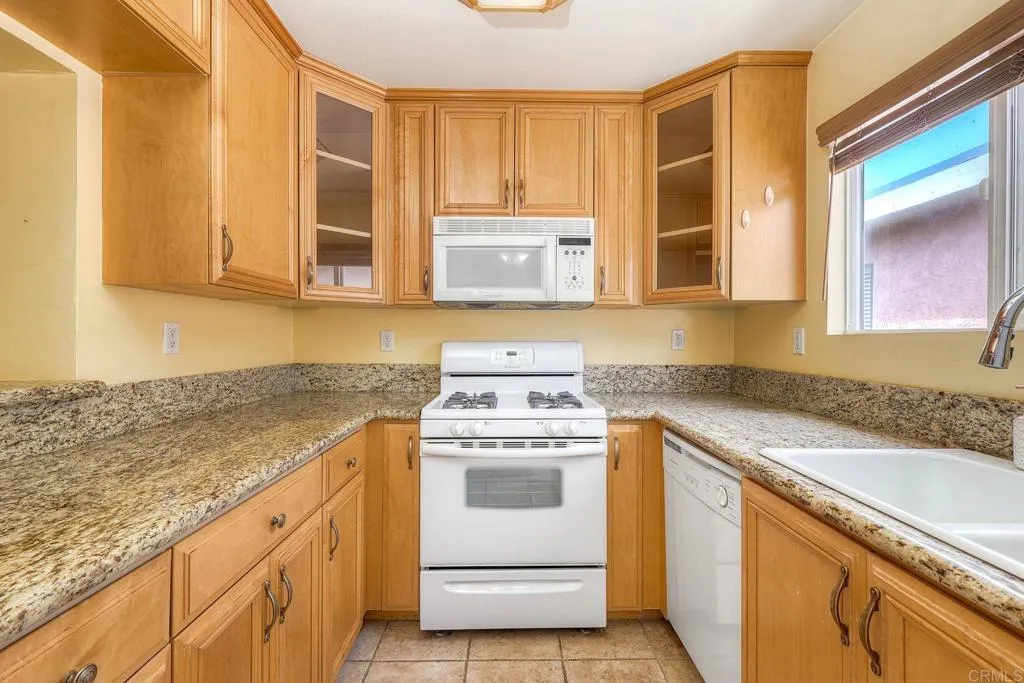 https://cdn.realtyfeed.com/cdn/127/307062712/8b74b6bfe6697dce3090ce0f78fa7c74.webp