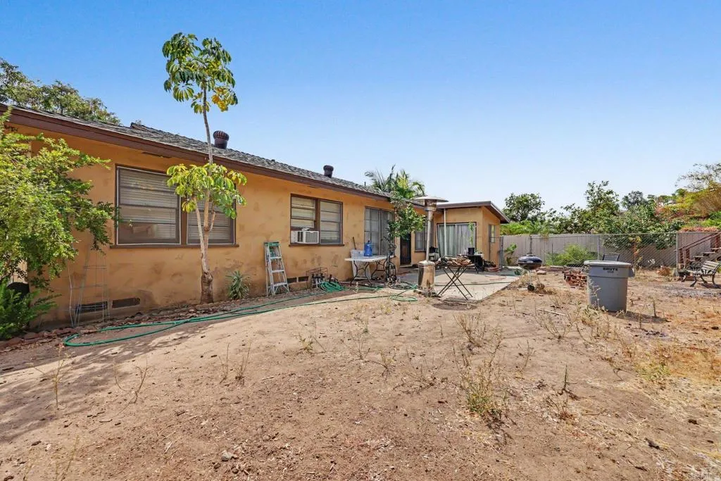 https://cdn.realtyfeed.com/cdn/127/307062716/d4c1d7c1fb3245208ee9ccf5efae4bb0.webp