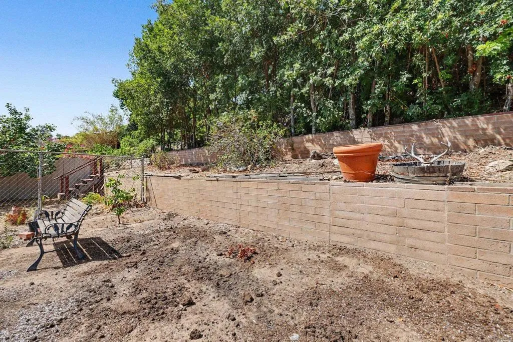 https://cdn.realtyfeed.com/cdn/127/307062716/f573047cf85fa8cb4a11d8b1f3317760.webp