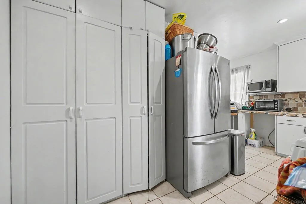 https://cdn.realtyfeed.com/cdn/127/307062716/f9003a660304dd7a71a85d61b46bcbf5.webp