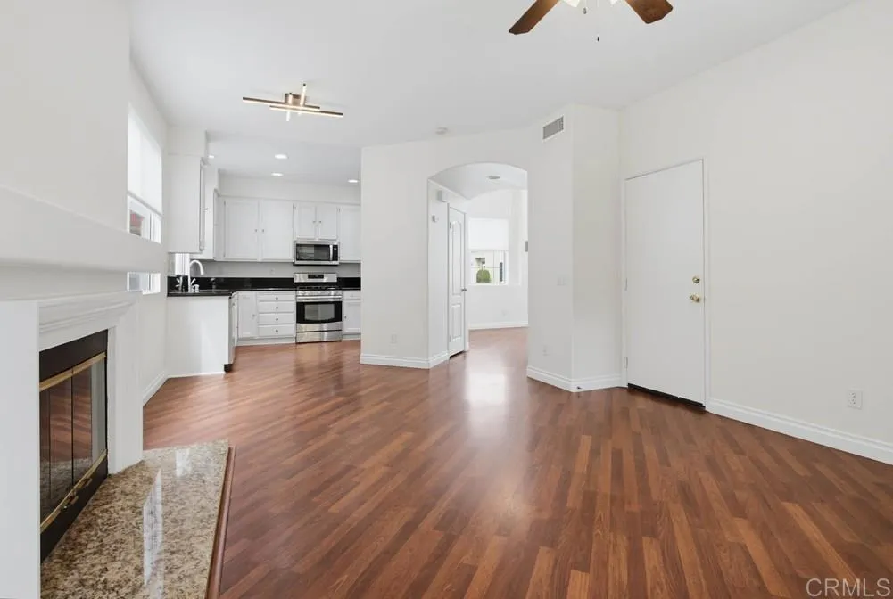https://cdn.realtyfeed.com/cdn/127/307062750/0fbec54c647ca7b716a8a246be37819a.webp