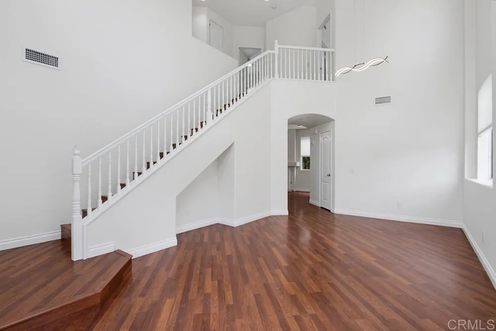 https://cdn.realtyfeed.com/cdn/127/307062750/67e45226200ee536f4de72f9144d5d6e.webp