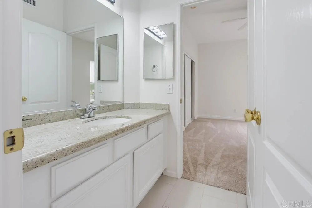 https://cdn.realtyfeed.com/cdn/127/307062750/8f4fdf174cd9b9495833cf961132af0a.webp