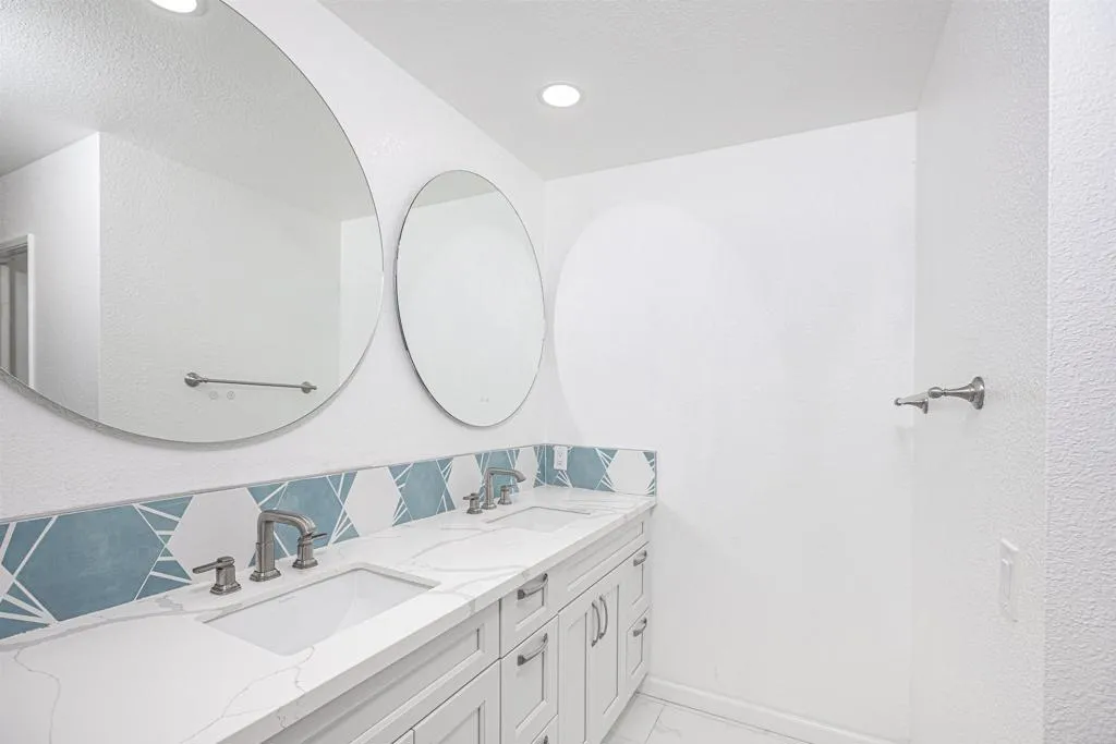 https://cdn.realtyfeed.com/cdn/127/307062758/01243ec9605d007ee2f3106486638c67.webp