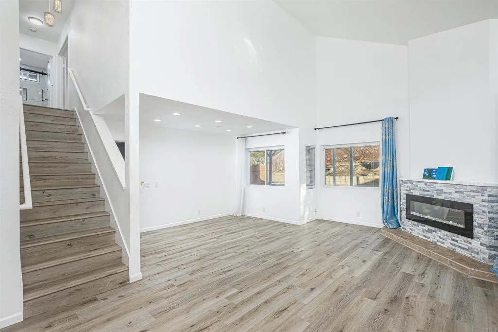 https://cdn.realtyfeed.com/cdn/127/307062758/1a61bd7a20f8232f236a0f5ad1559dc6.webp