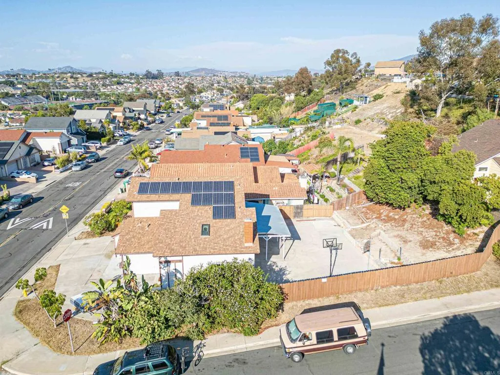 https://cdn.realtyfeed.com/cdn/127/307062758/1c6302d913963916f013d63ca05ff210.webp