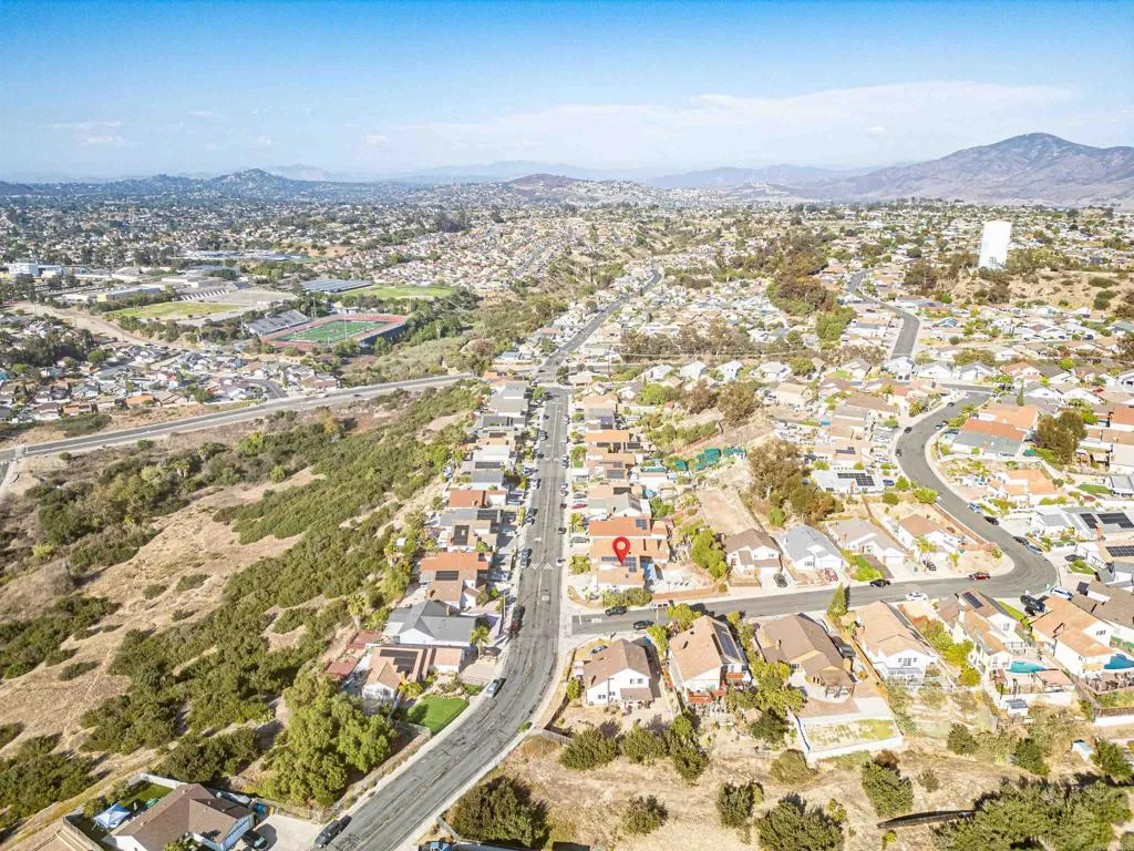https://cdn.realtyfeed.com/cdn/127/307062758/600fb01175e8fdb98a1607a85eafe627.webp