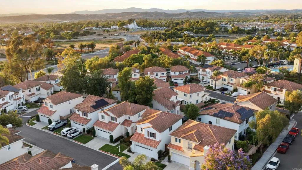 https://cdn.realtyfeed.com/cdn/127/307062773/9023fae71169848224e6ae4bddc48807.webp