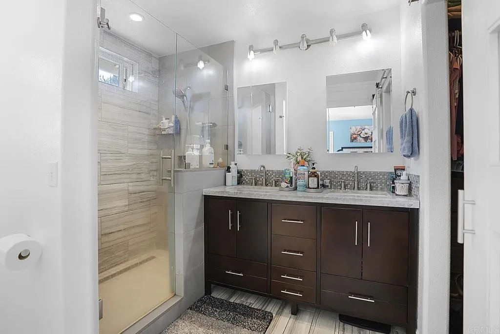 https://cdn.realtyfeed.com/cdn/127/307062797/fd09aacaa808dadec1c0d65ce259b526.webp