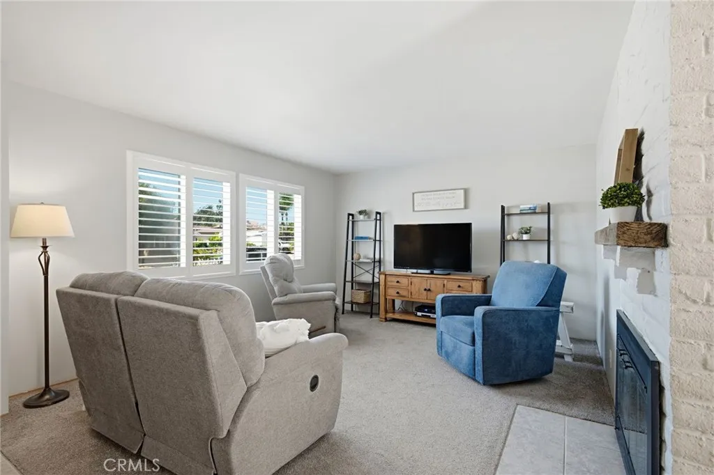 https://cdn.realtyfeed.com/cdn/127/307062798/207efed1539b39738b47633e990a0293.webp