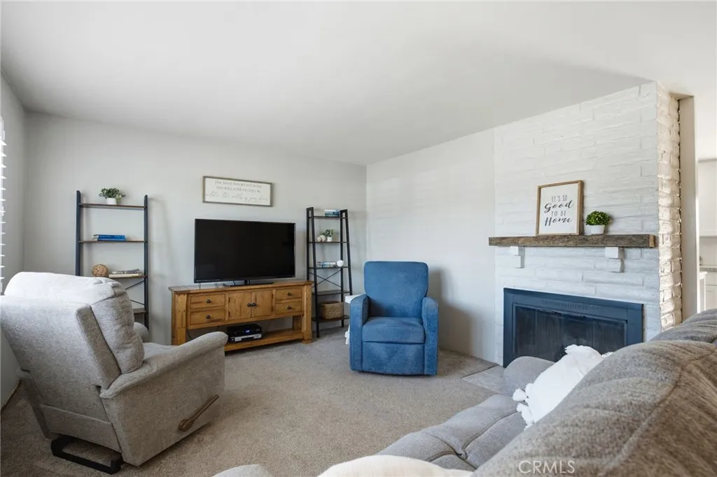 https://cdn.realtyfeed.com/cdn/127/307062798/9be51790b205d3f45bb5eacf9f4bc698.webp