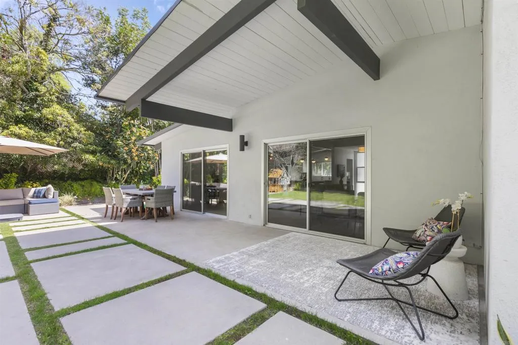 https://cdn.realtyfeed.com/cdn/127/307062854/4ed78fb3c91f97392df37cc7ca8ed57a.webp