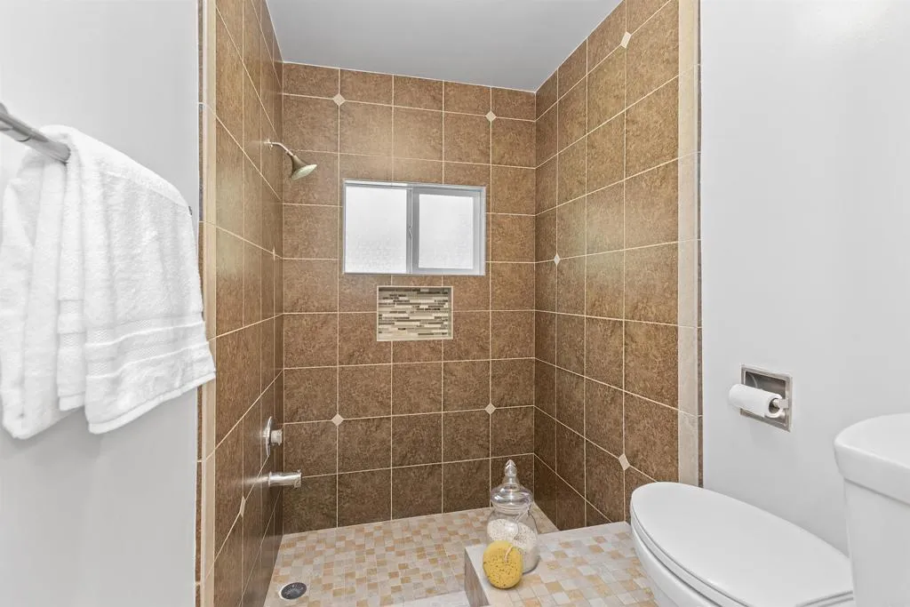 https://cdn.realtyfeed.com/cdn/127/307062854/aa751b6f4cd636ff22be43af8b547a57.webp