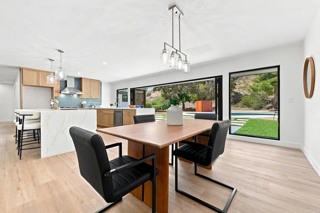 https://cdn.realtyfeed.com/cdn/127/307062874/514c1fe2758a326bd7e41b5d9c798752.webp