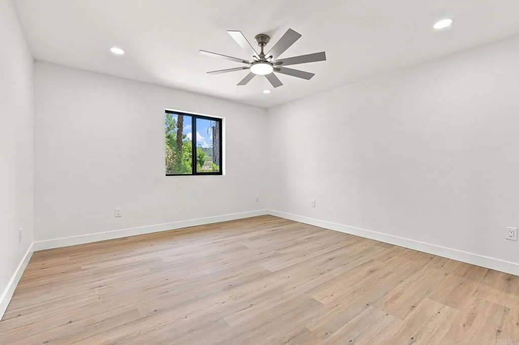 https://cdn.realtyfeed.com/cdn/127/307062874/a412fedb2e936a13dcc4c9a861e6d42a.webp