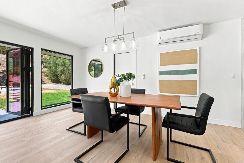 https://cdn.realtyfeed.com/cdn/127/307062874/fba768f33ecb0b45b0f8e6d8d1497ef5.webp