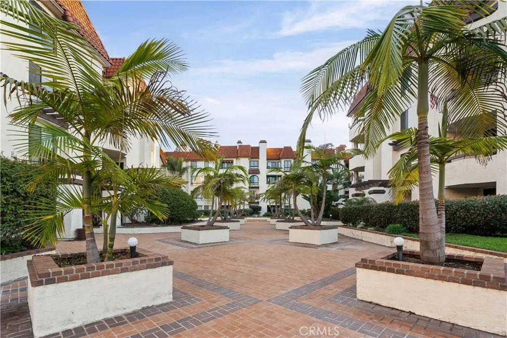 https://cdn.realtyfeed.com/cdn/127/307062961/576316429ad9b3404995e3f0affe2de8.webp