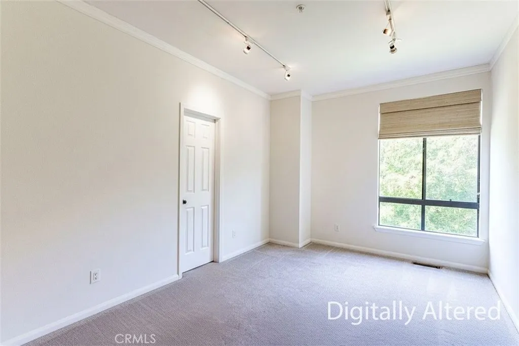 https://cdn.realtyfeed.com/cdn/127/307062961/c13be160bc13681336a08d5168fa6055.webp