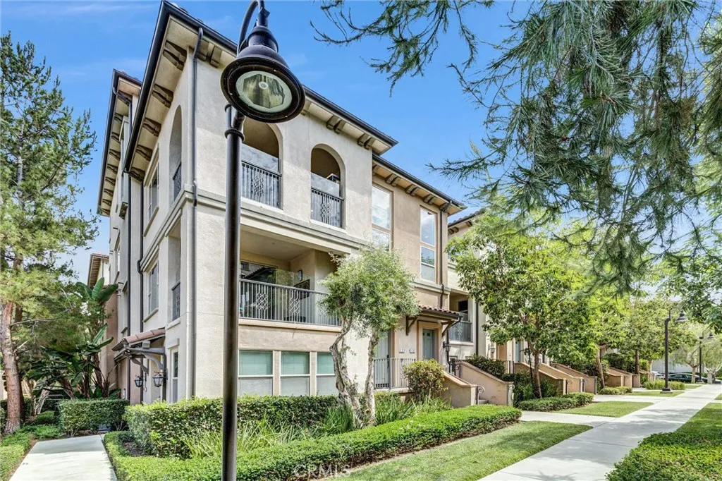 Irvine, CA 92618
