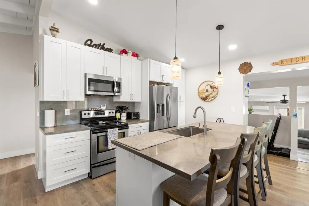 https://cdn.realtyfeed.com/cdn/127/307063090/b971048cc7256dd7749478bf17b9e195.webp