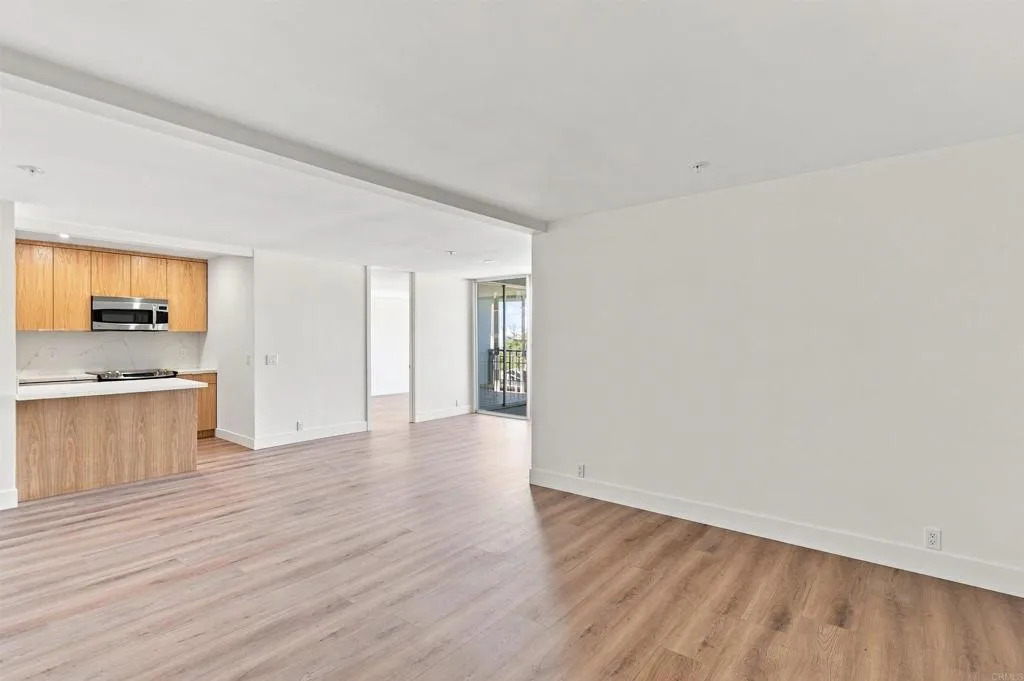 https://cdn.realtyfeed.com/cdn/127/307063153/3e8f696f5e6e3a5e29f34c54d5000781.webp