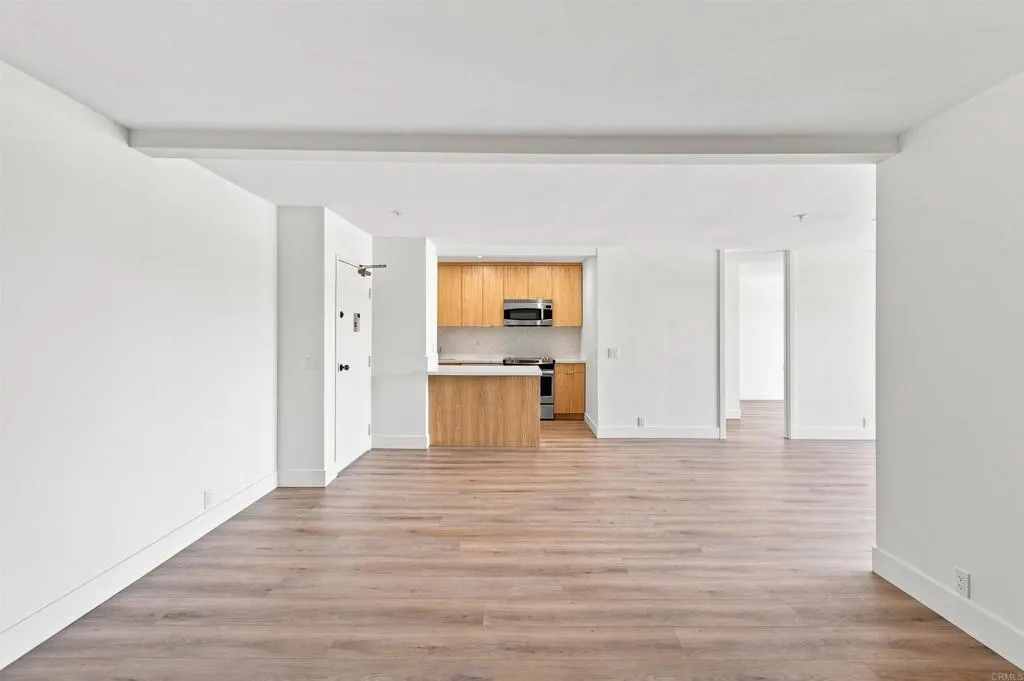https://cdn.realtyfeed.com/cdn/127/307063153/6ecee08c7d8cb2478e8e7d86cd930f9e.webp