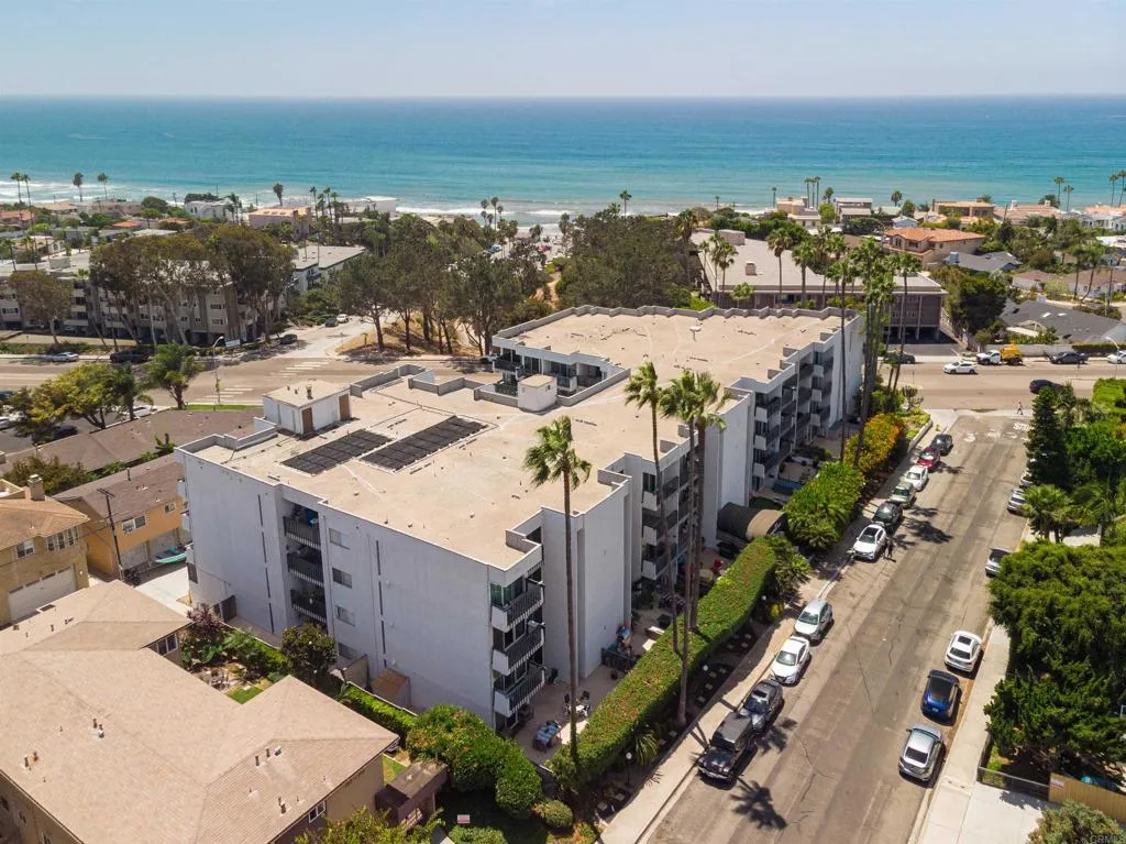 https://cdn.realtyfeed.com/cdn/127/307063153/7bab4c4ecbde3867c3b0a6c70f3e2337.webp